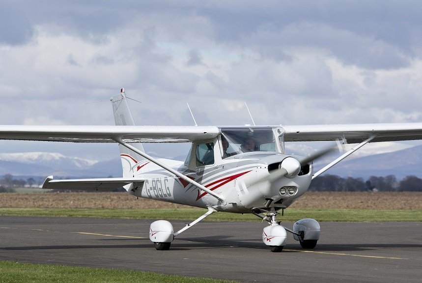 60 Minute Flying Lesson