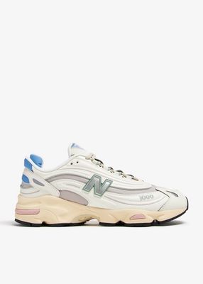 New Balance 1000