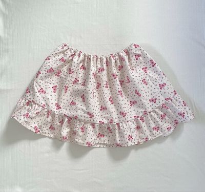 Roses in cream skirt