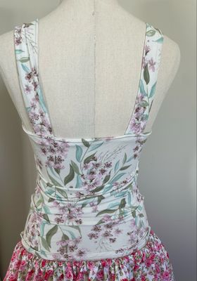 Fallen petals top 🌷