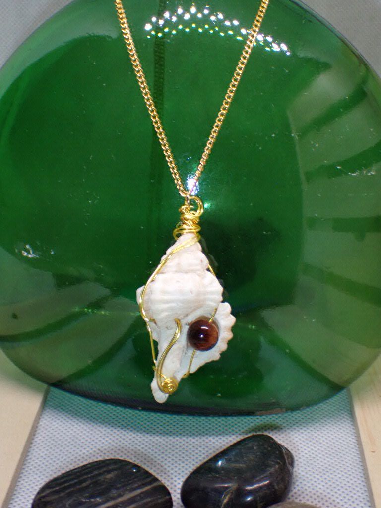 2in Conch Shell Wrapped in Gold Wire with Red Tiger Eye Bead on 20 inch Gold Chain