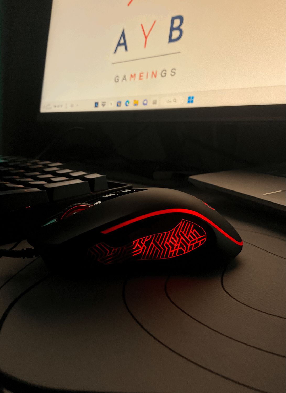 Black wired gaming mouse
