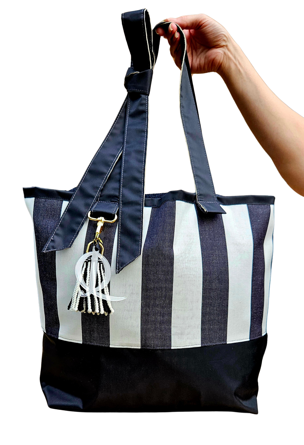 At The Beach bag large black-off white 60x40