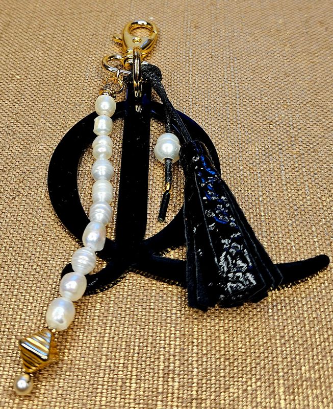 Bag charm black No2