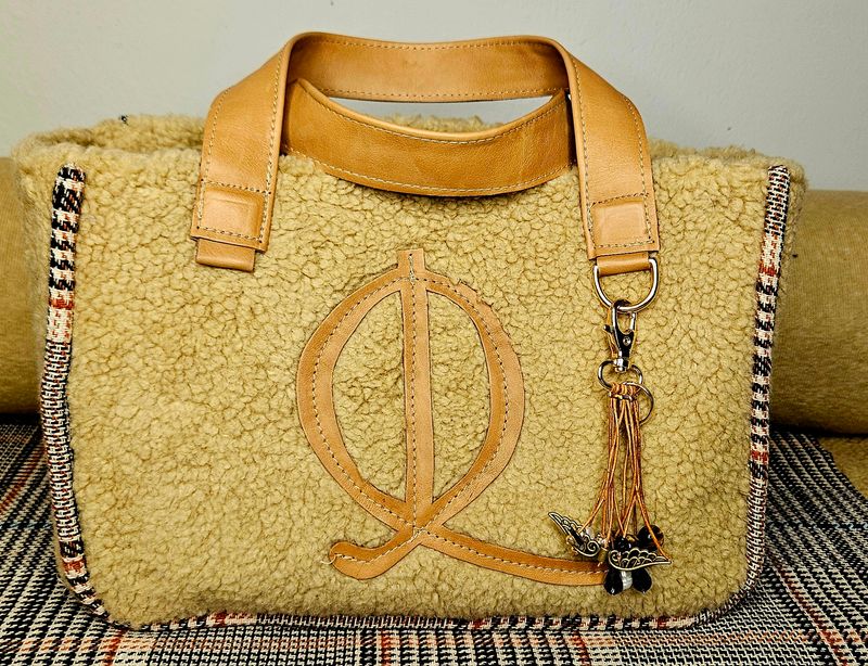 QJ Tote bag Fluffy No1 small