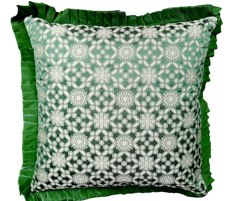 Pillow The Greens green-off white 50x50