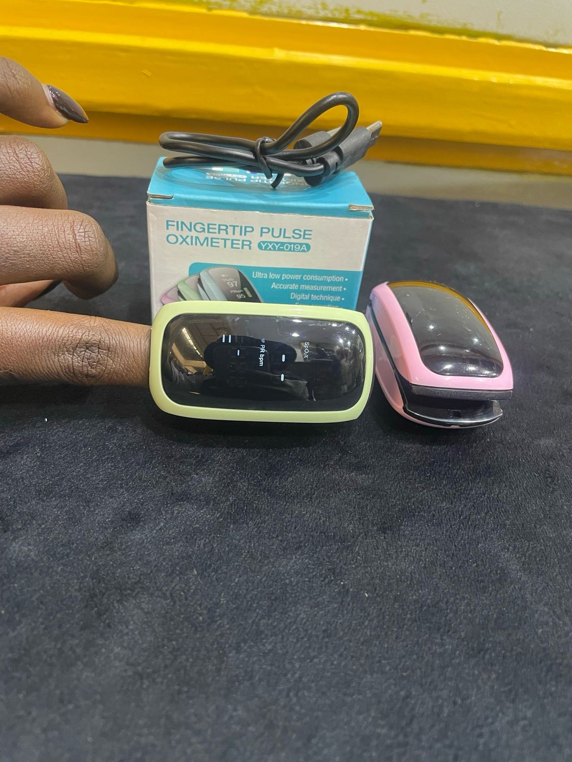 Rechargeable Pulse Oximeter