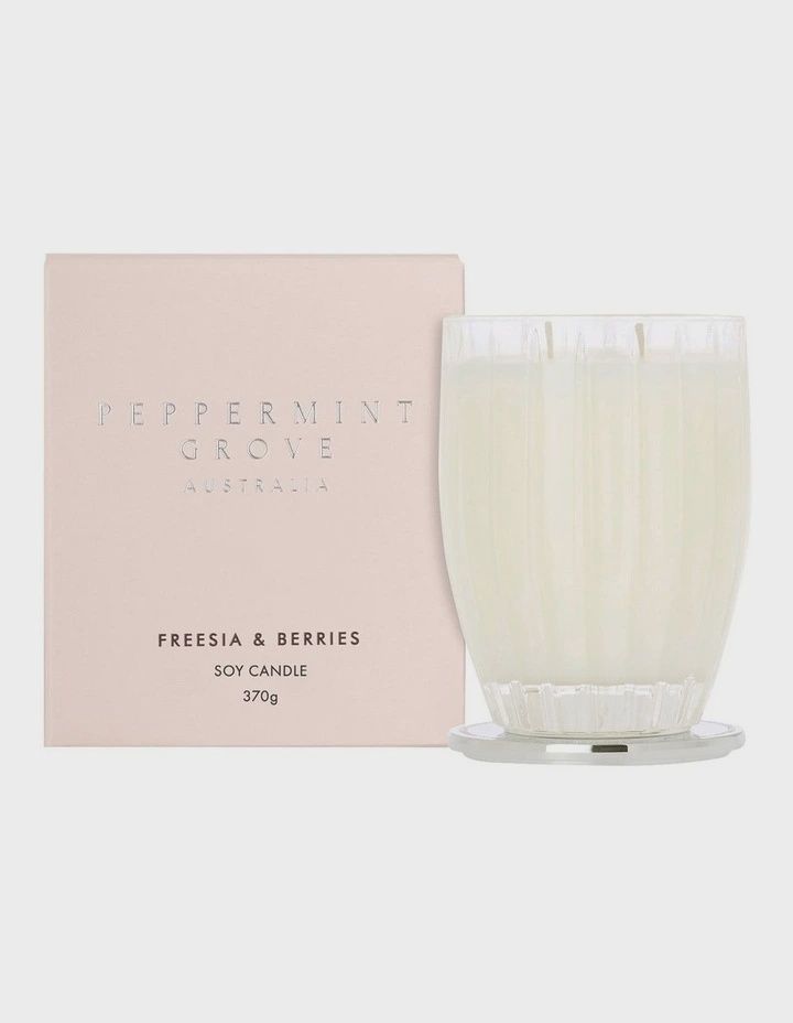 PGA Candle 370g - Freesia &amp; Berries