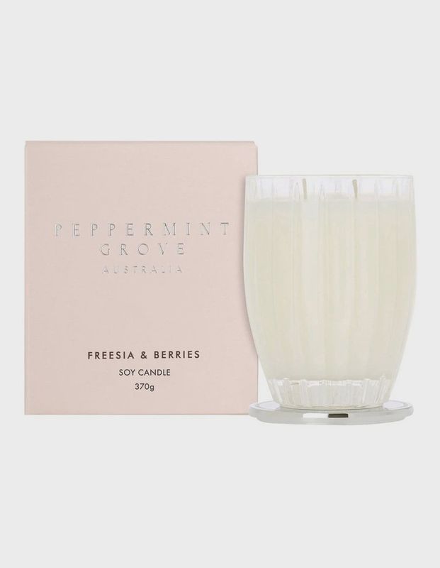 PGA Candle 370g - Freesia &amp; Berries