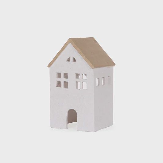 LARGE RUSTIC COTTAGE