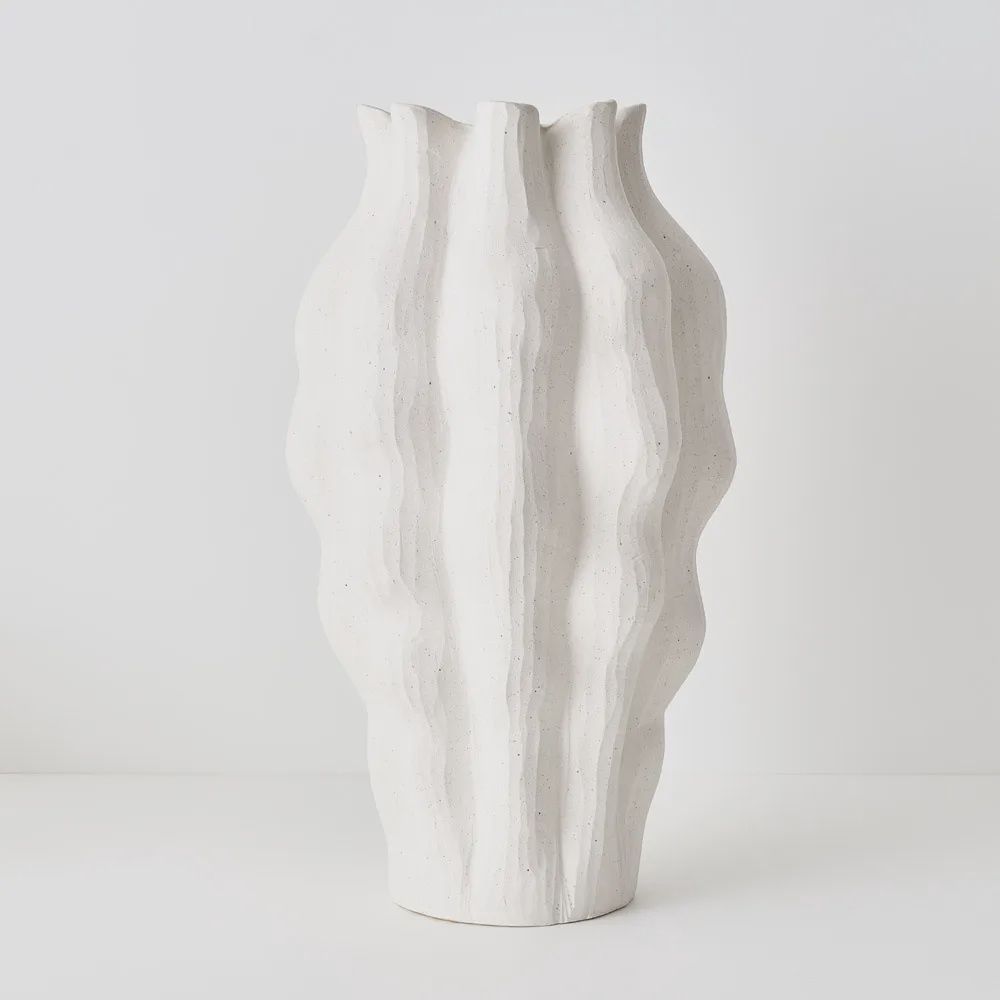 Eudora Vase	White	46cmh x 23cmd