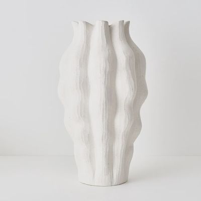 Eudora Vase	White	46cmh x 23cmd