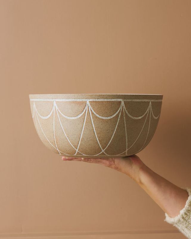 LARGE BOWL w/ETCHING NATURAL ENTERTAINER