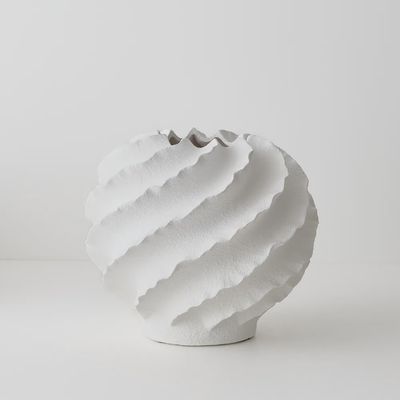 Vase Leucento White 25cmh x 30cmd