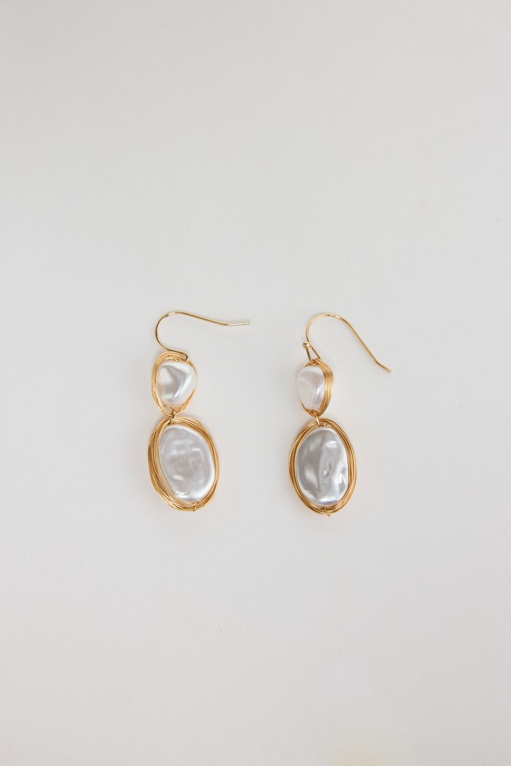 Shanella Earrings - Pearl
