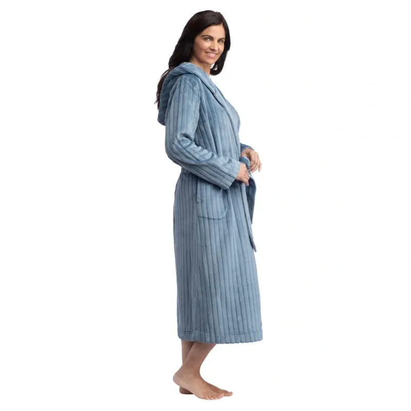 ULTRA PLUSH HOODED ROBE