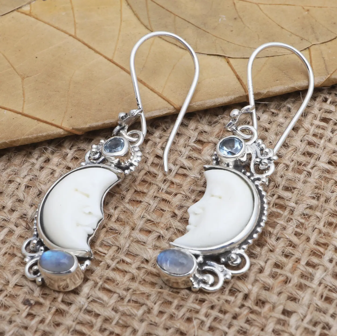 BLUE LIGHT EARRINGS