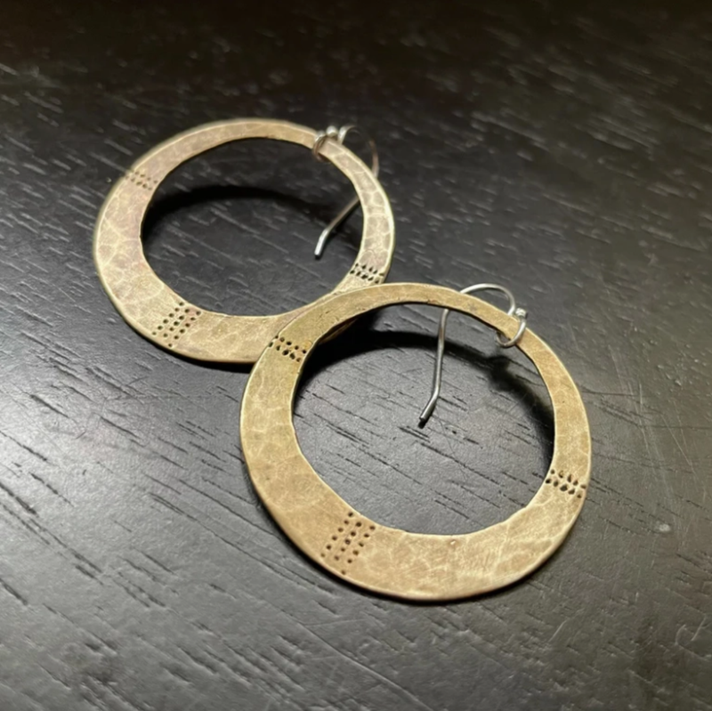 DIVINE CIRCLE MEDALLION BRASS 
