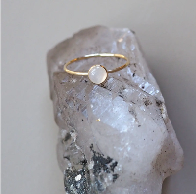 DELICATA RING- MOONSTONE