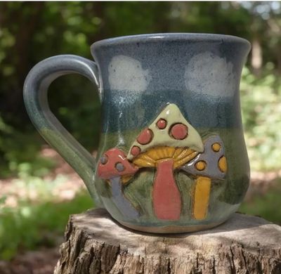 3 MUSHROOM MUG SPRING