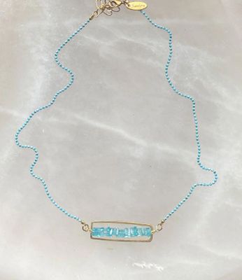 APATITE HEISHI NECKLACE RECTANGLE