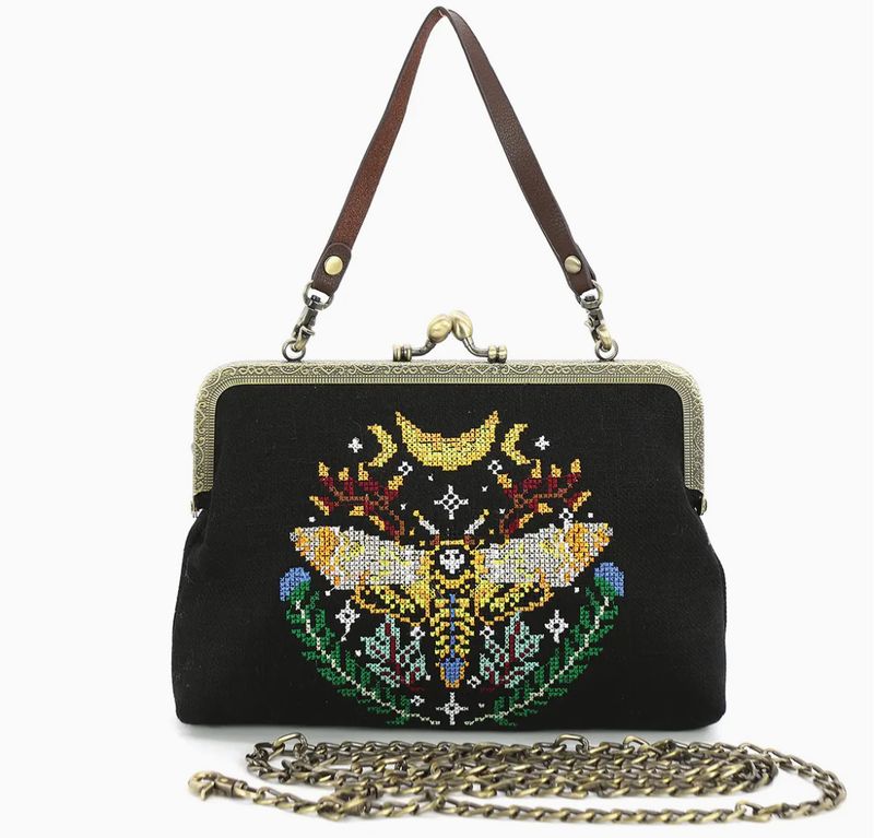 SKULLHEAD MOTH KISSLOCK BAG