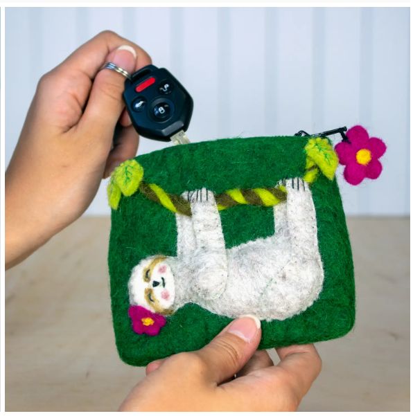 COIN PURSE-SWINGIN&#39;SLOTH 