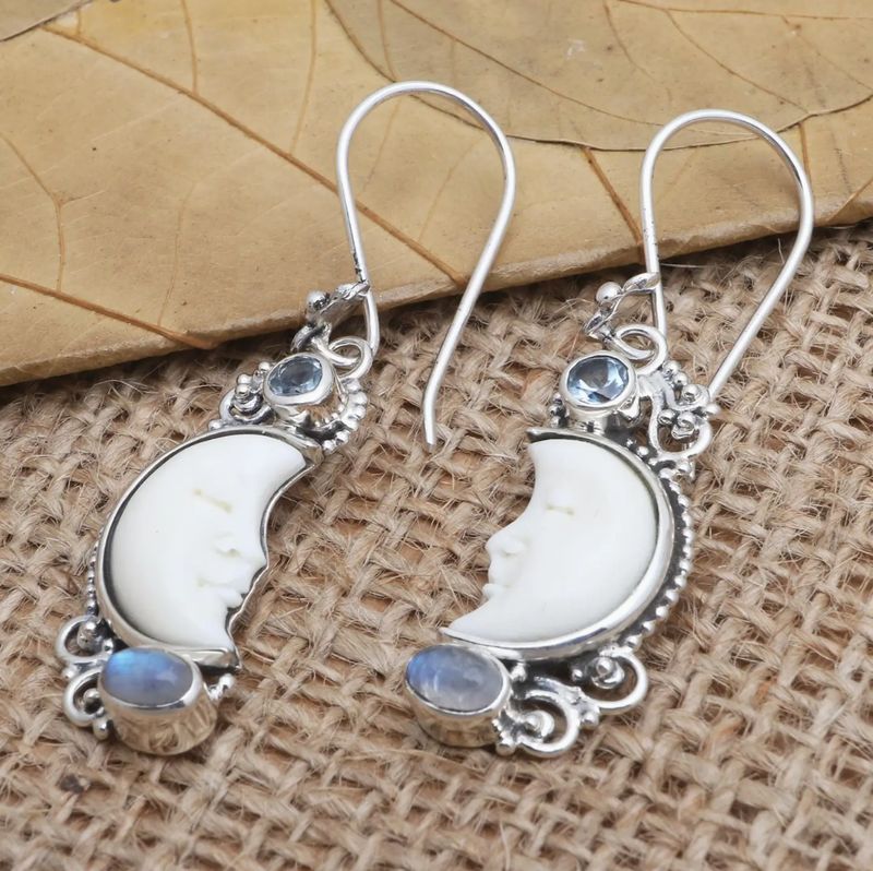 BLUE LIGHT EARRINGS