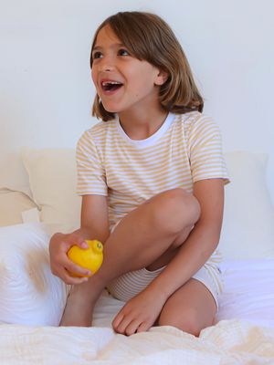 Pyjama-Set mit gelben Streifen Kurz