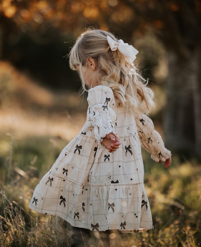 Schleifen Kleid