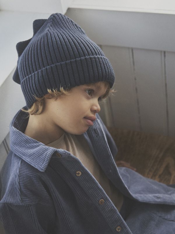 Beanie aus Wollstrick mit Dino-Motiv