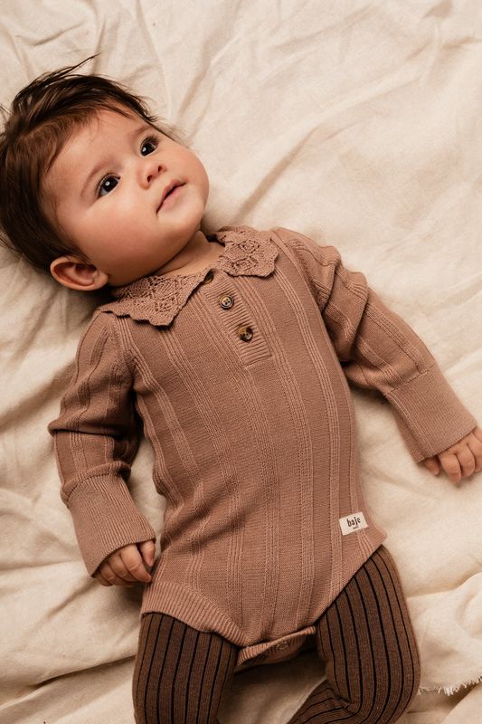 Avusy Strickbody