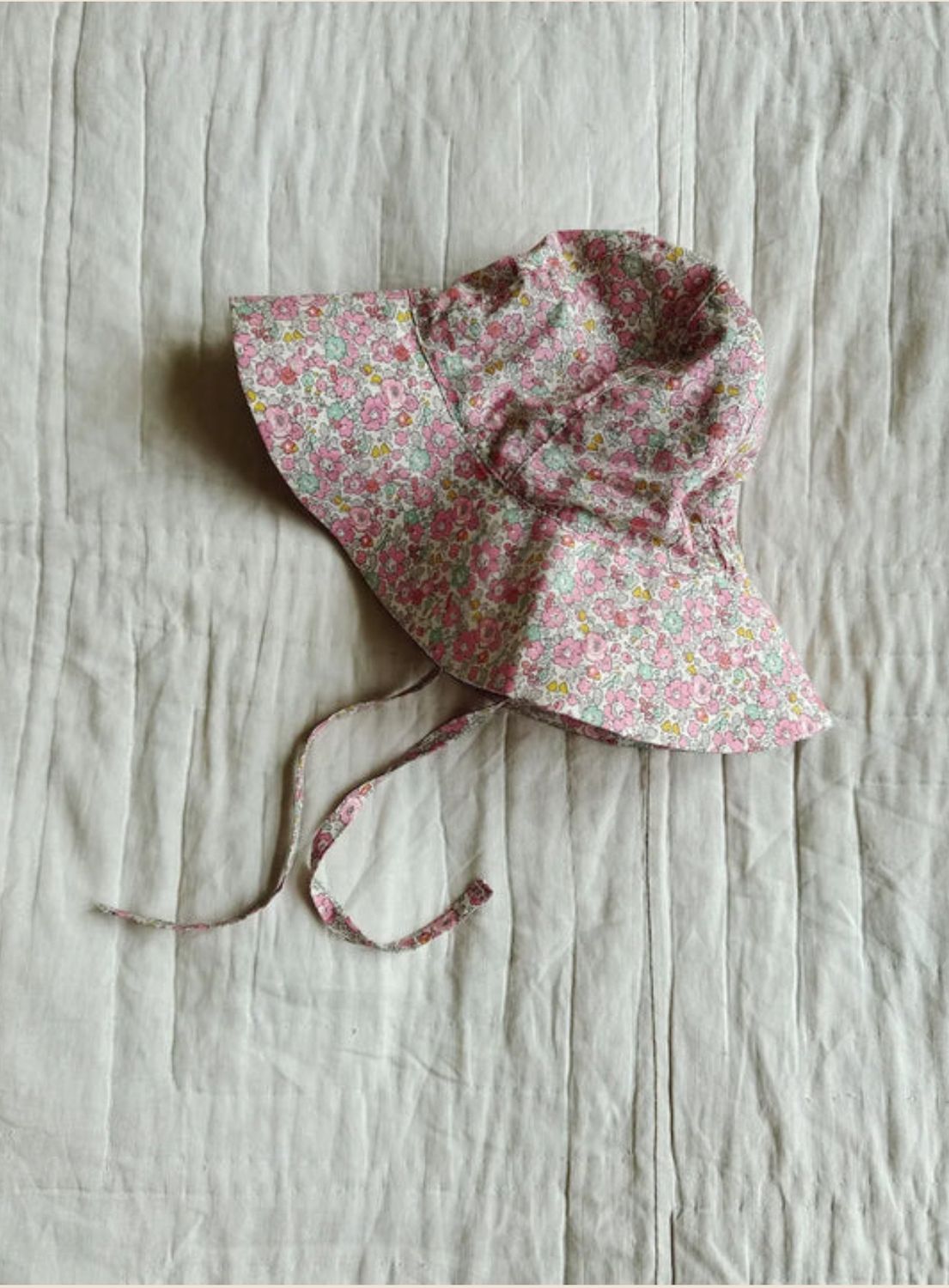 Yvonne Hut Babay, Size: Grösse 1 (0-6m)