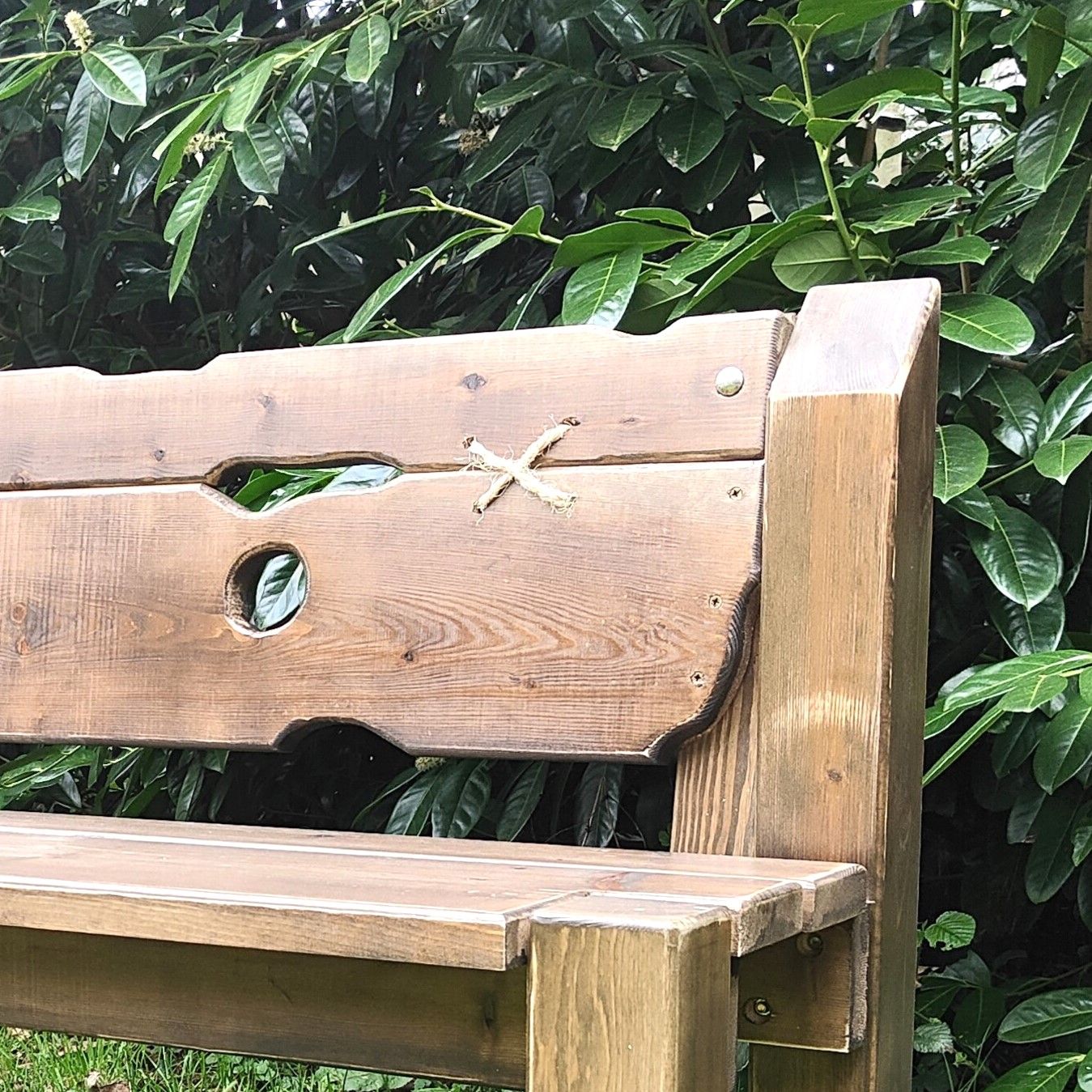 Rustic Garden Bench – Handmade Solid Wood Memorial & Patio Bench