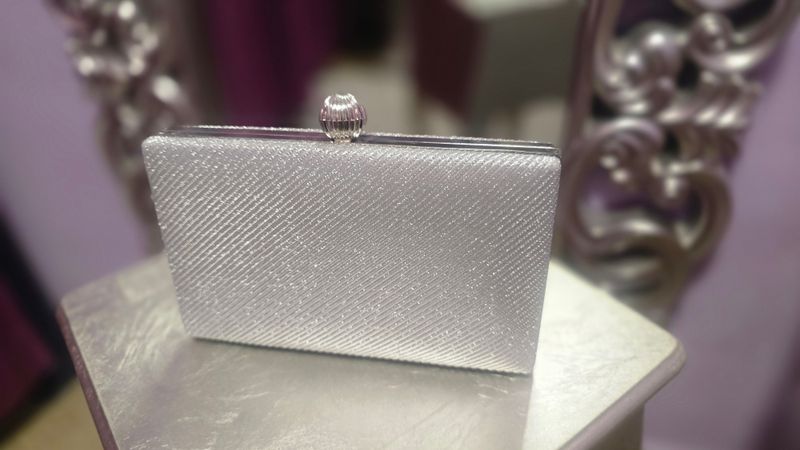 Bolso plata bola cierre