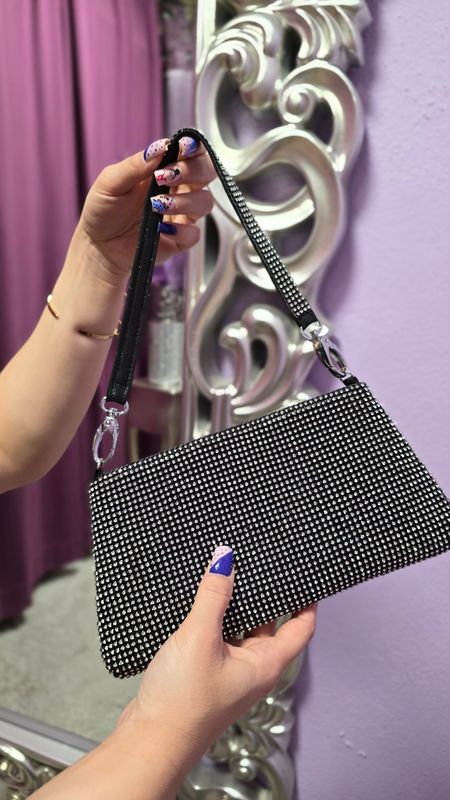 Bolso negro brillo