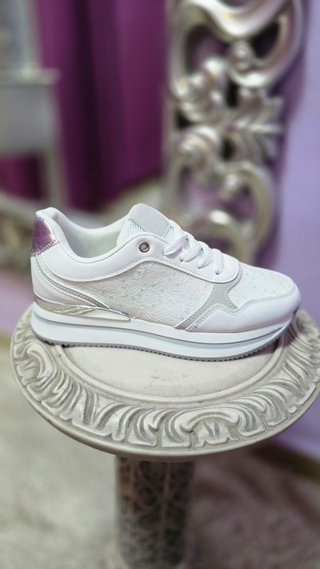 Zapatillas blonda brillo