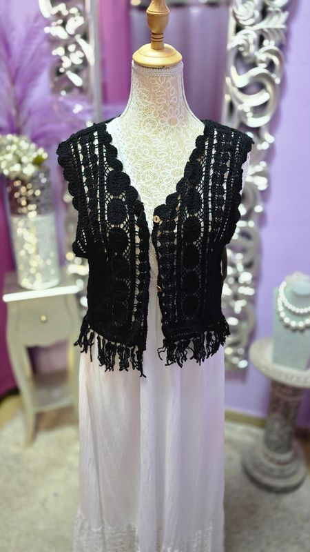 Chaleco crochet corto negro