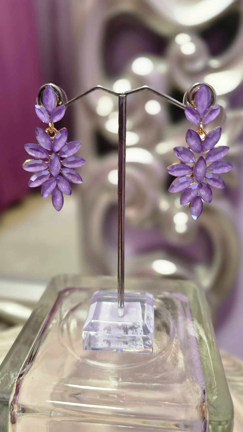 Pendientes  LOY lila