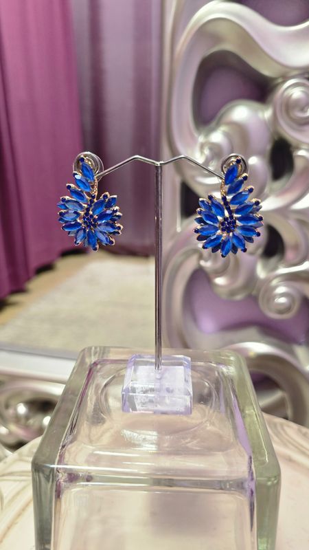 Pendientes REAL azul cian