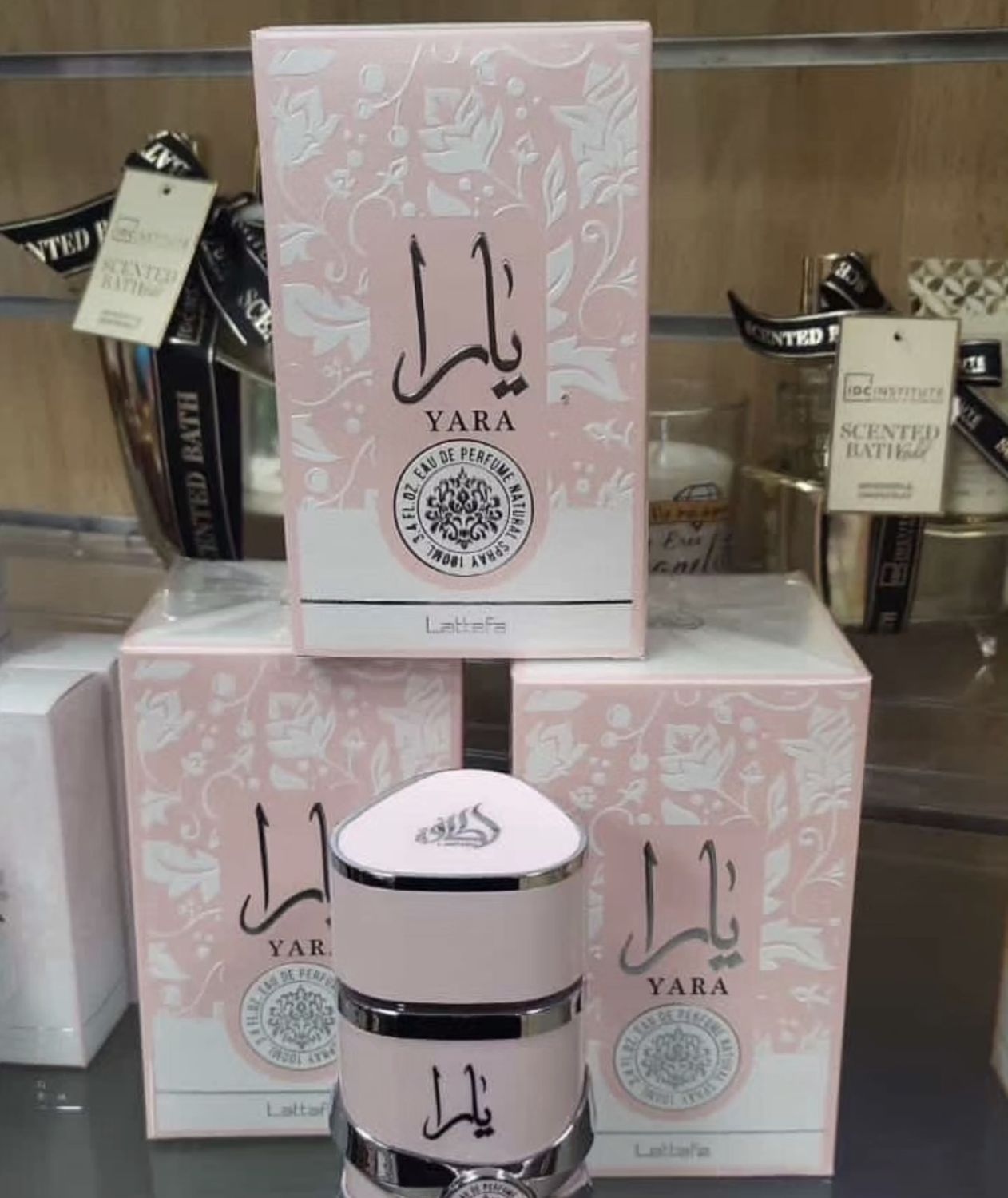 Perfume YARA ROSA