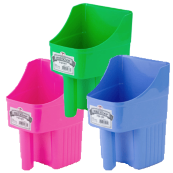 3-Quart Plastic Feed Scoop