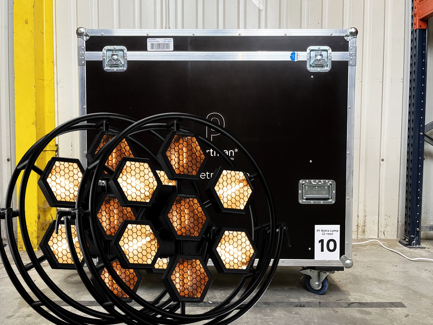 Bundle (2 x P1 retro lamp + Flight Case (2-row))