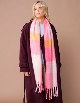 Fluffy Check Scarf