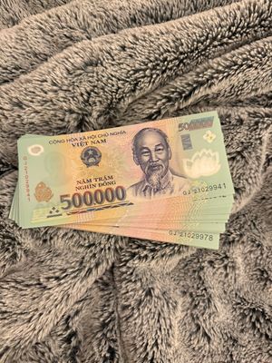 30M VIETNAMESE DONG BLACK LIGHT UV-VERIFIED AUTHENTIC NOTES