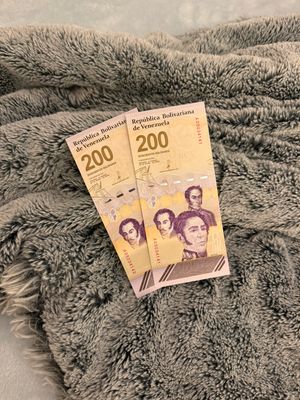 (2) 200M Venezuela Digital Bolivar (2023yr) Black Light Uv-Verified Authentic Notes