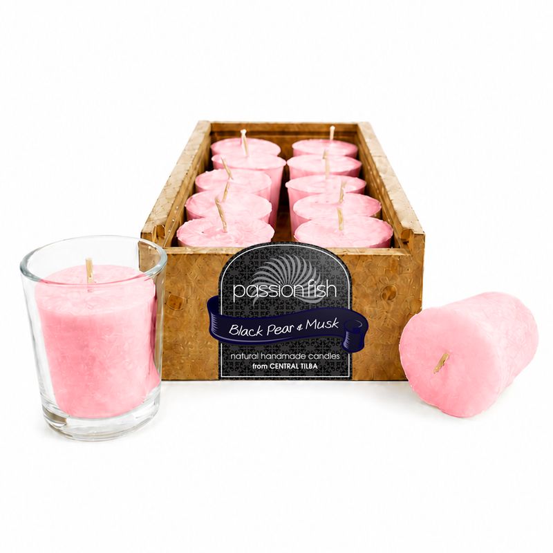 Black Pear and Musk 15hr Votive