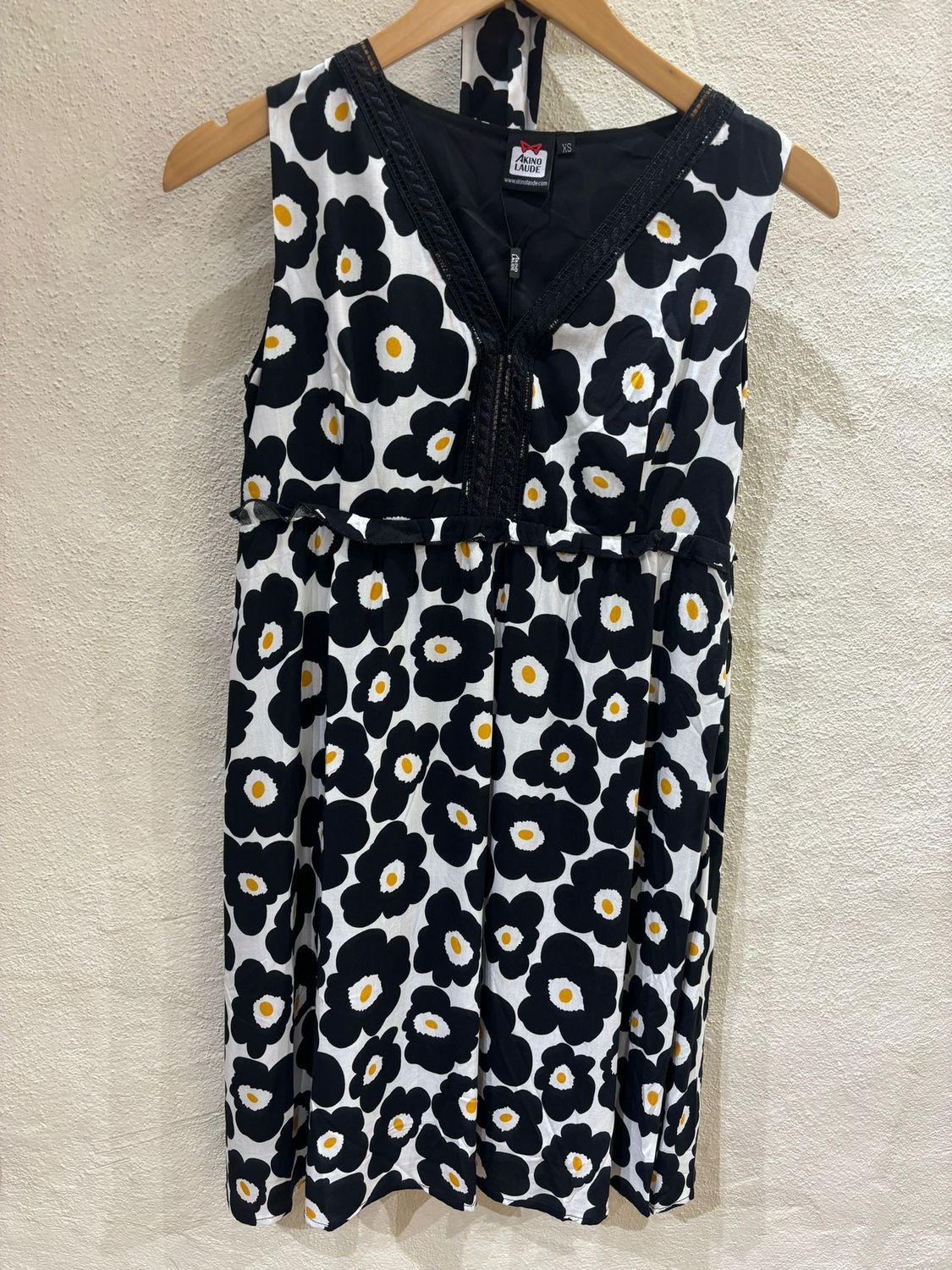 Vestido Akinolaude flores