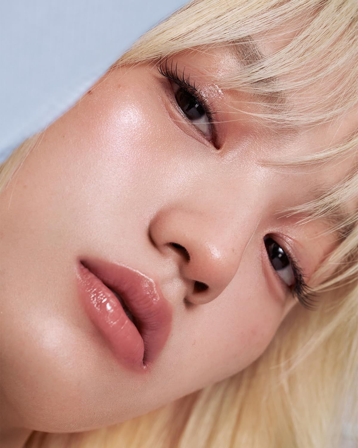 Into You Glowing Lipstick  GL05