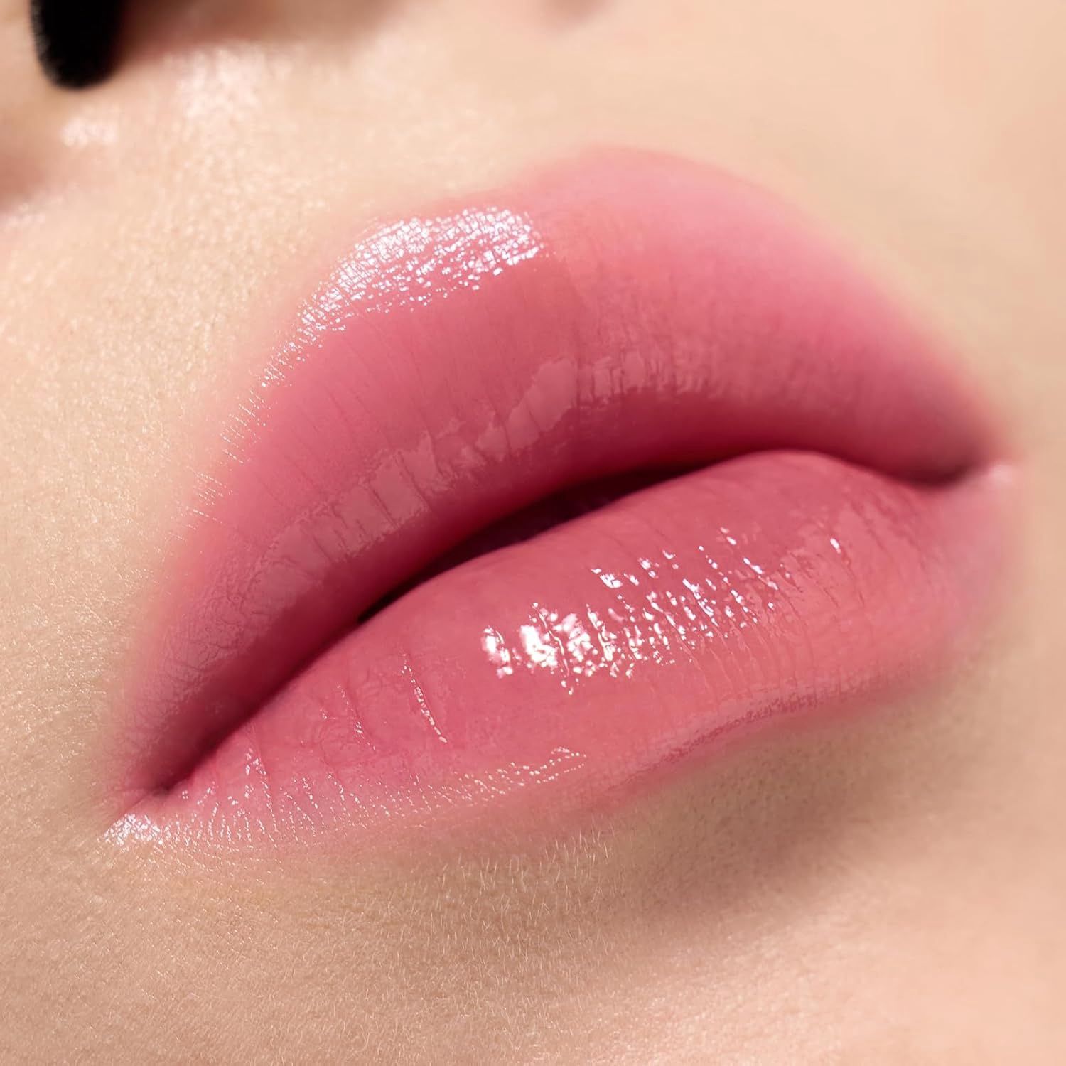 Into You Glowing Lipstick GL04
